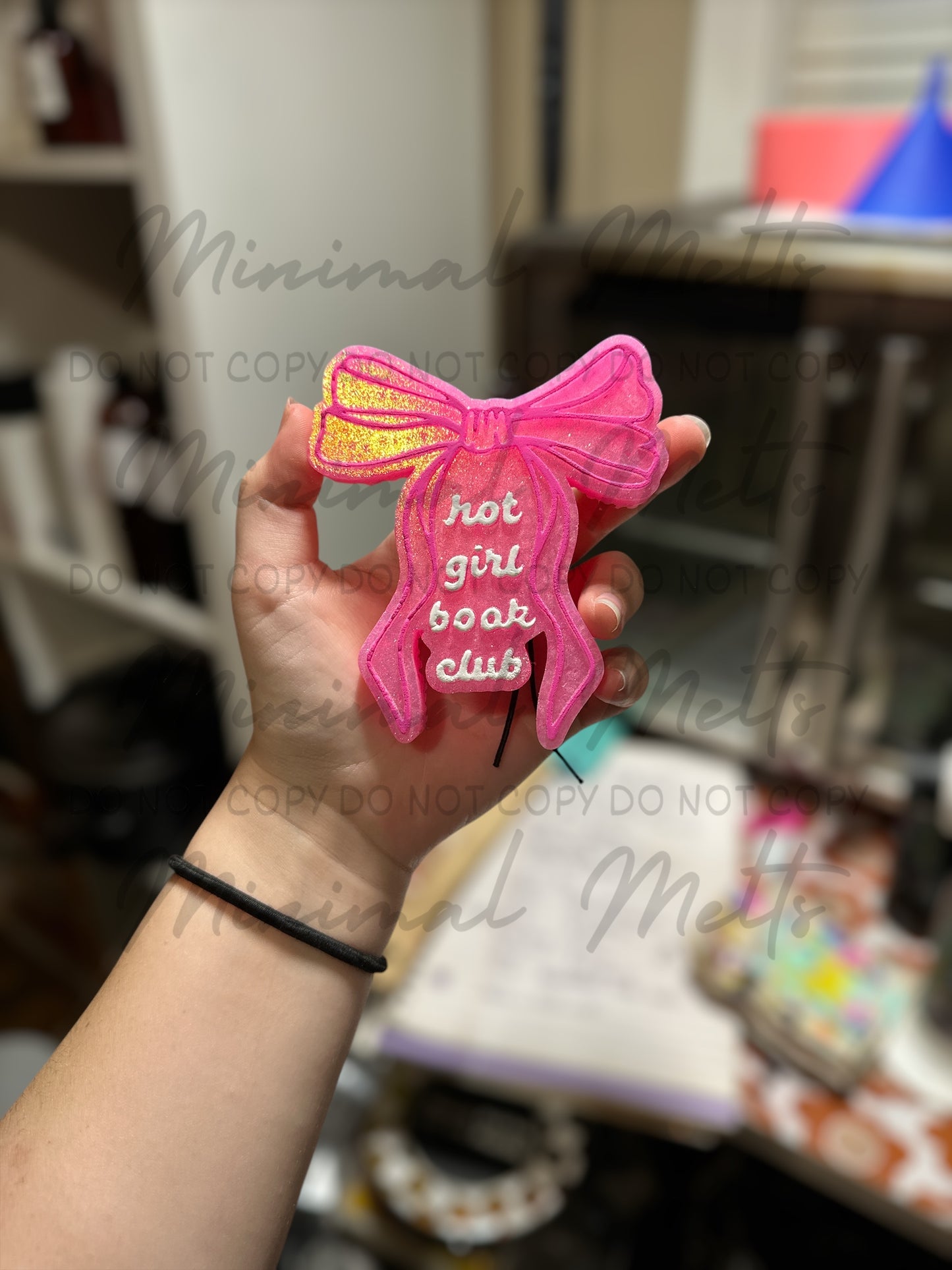 Hot Girls Read Bow